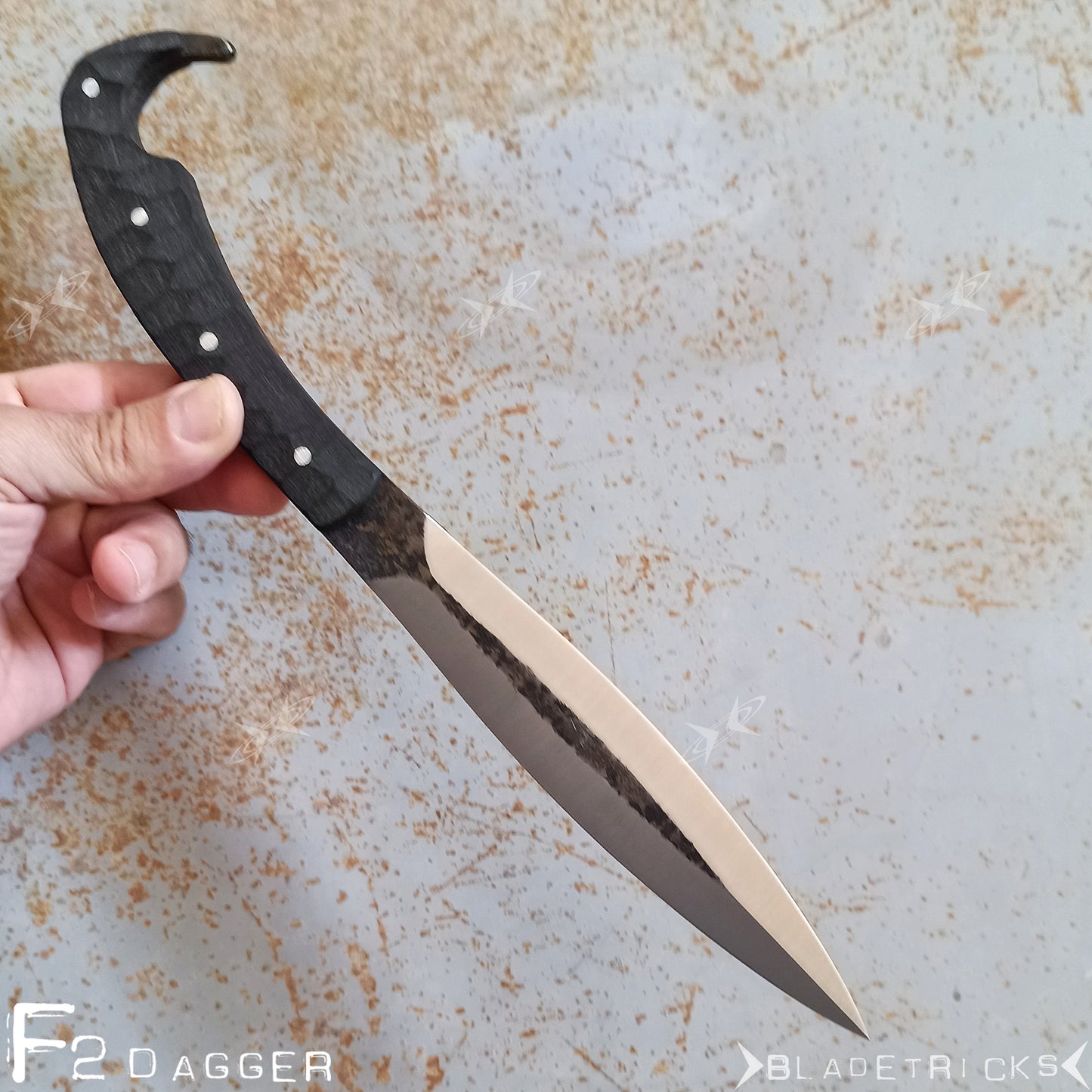 BLADETRICKS CUSTOM F2 DAGGER, BLACK G10