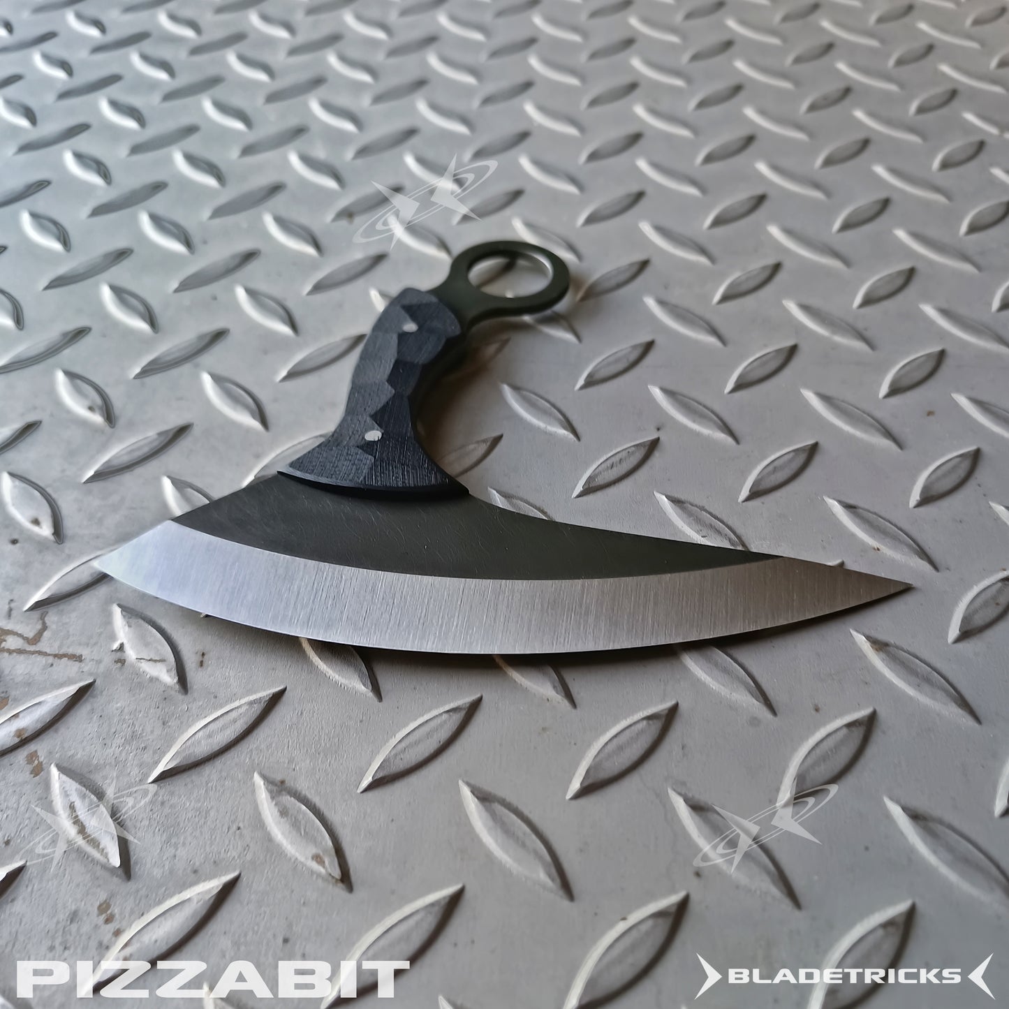 BLADETRICKS CUSTOM PIZZABIT