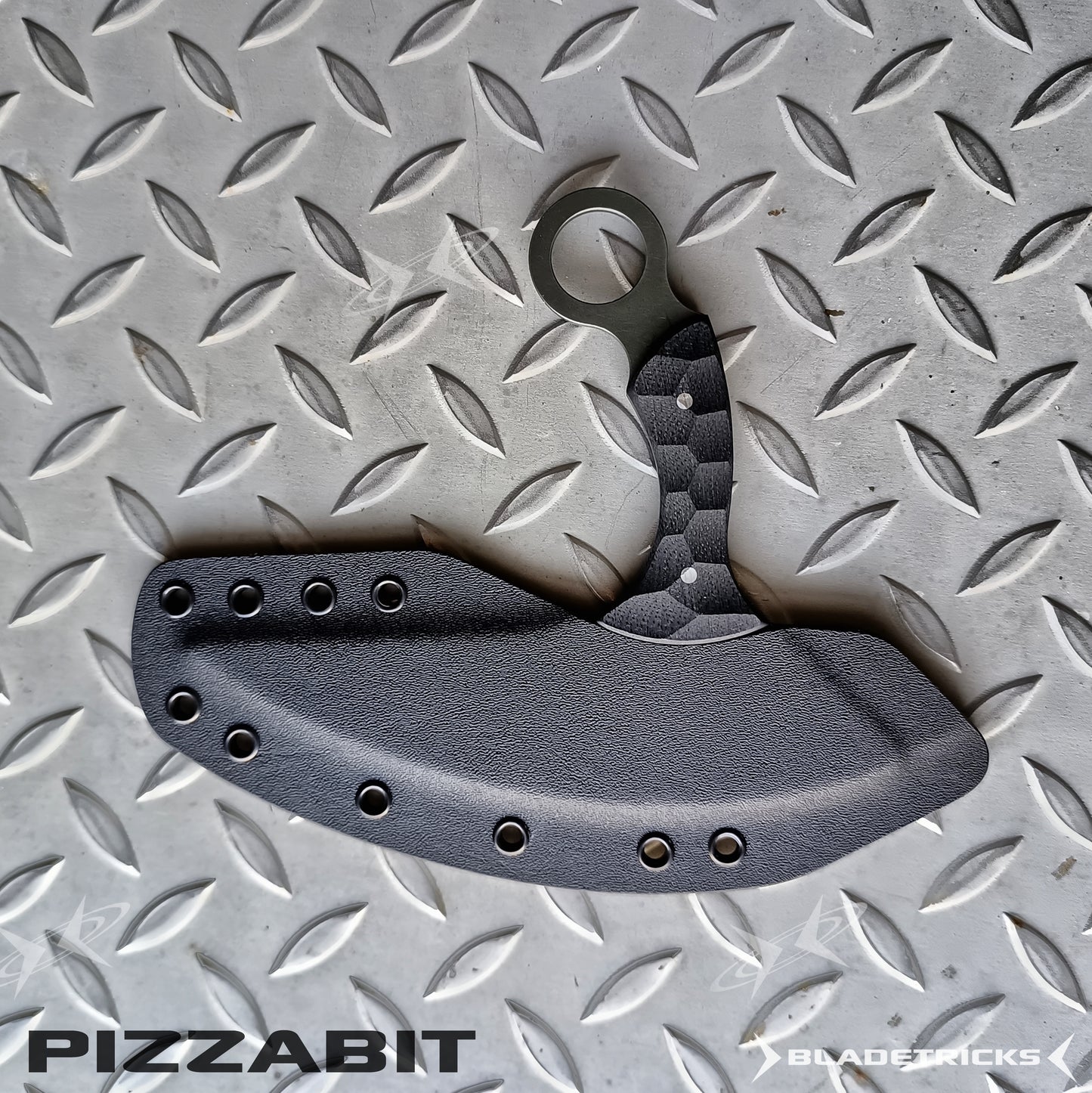 BLADETRICKS CUSTOM PIZZABIT