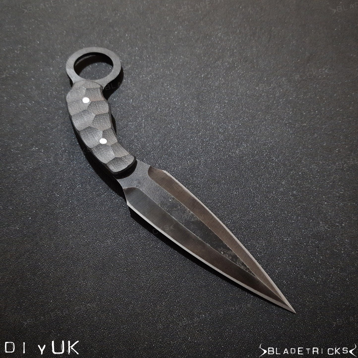 karambit dagger