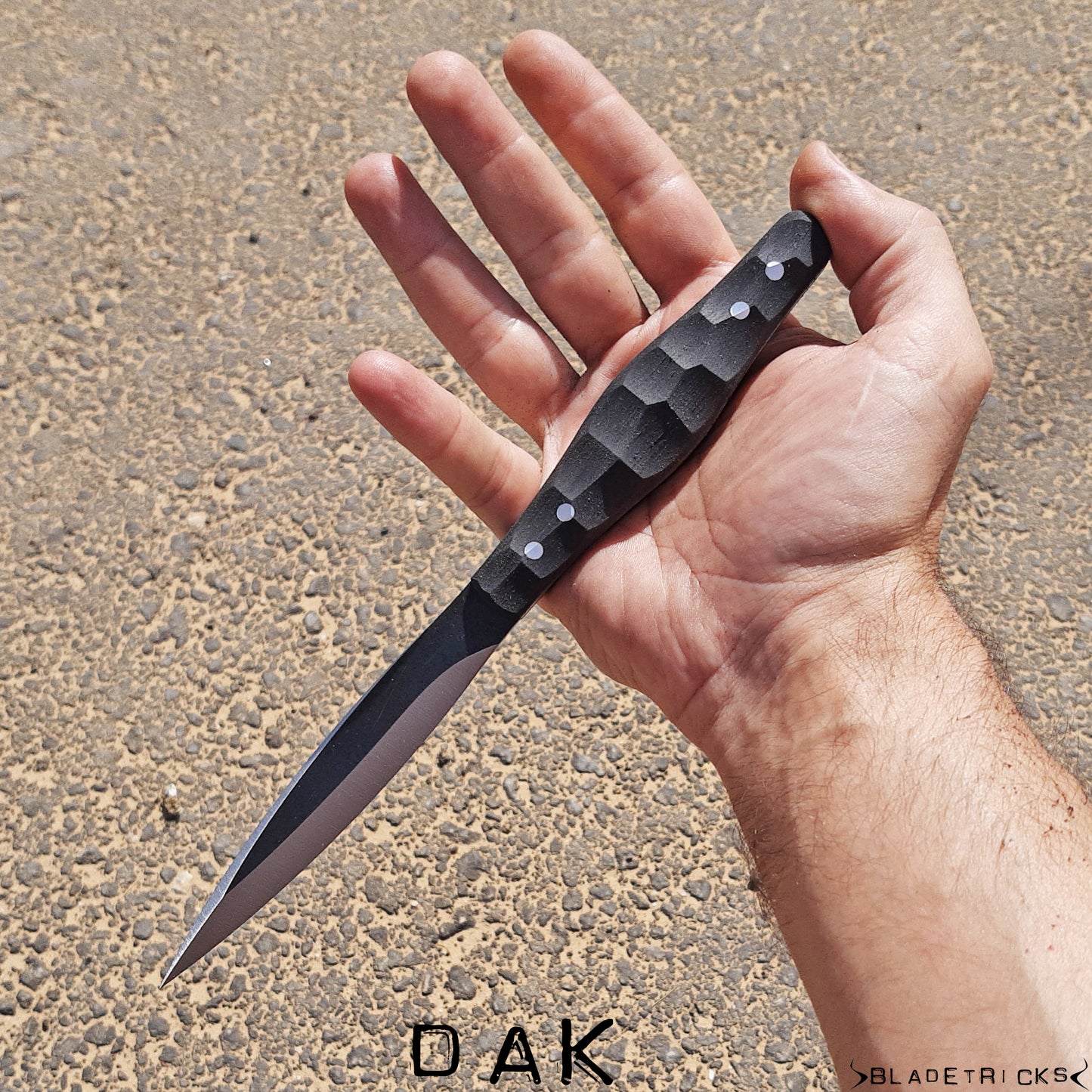 BLADETRICKS DAK