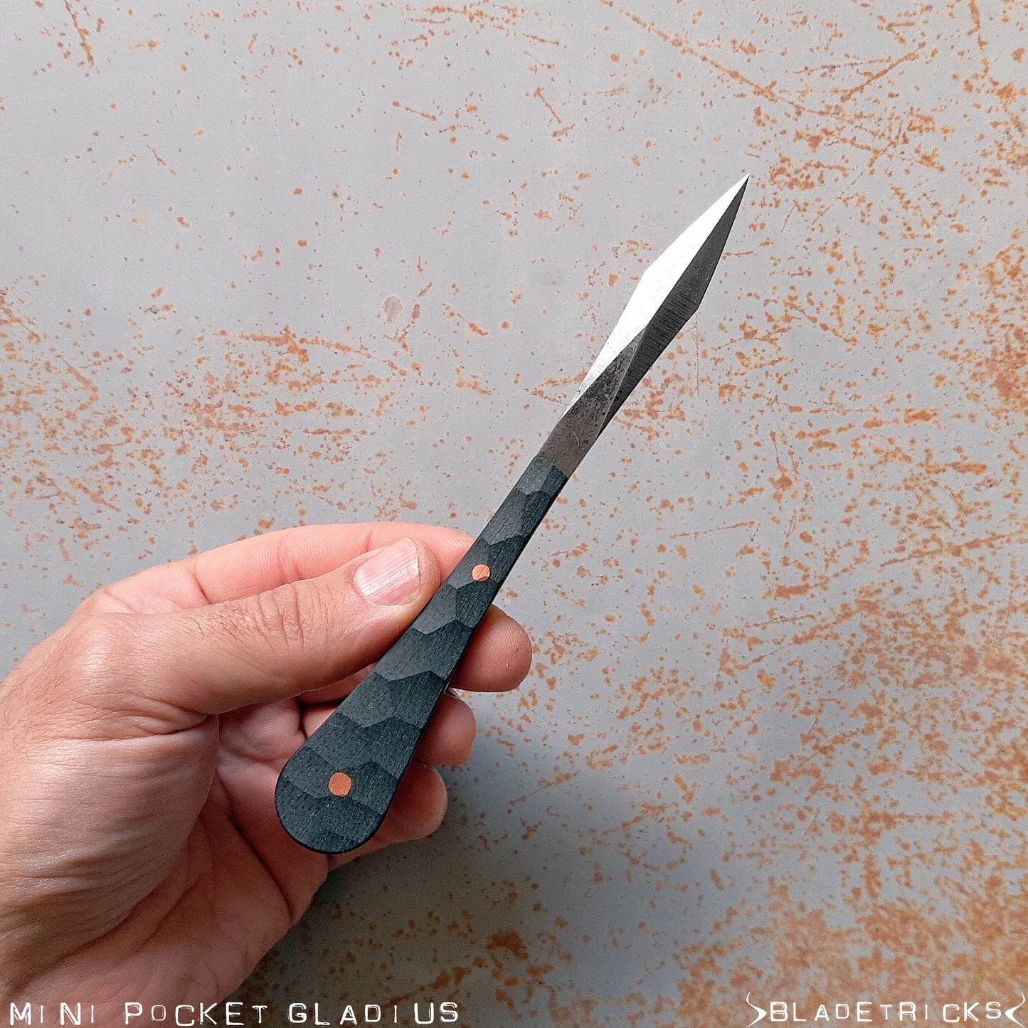BLADETRICKS MINI POCKET GLADIUS