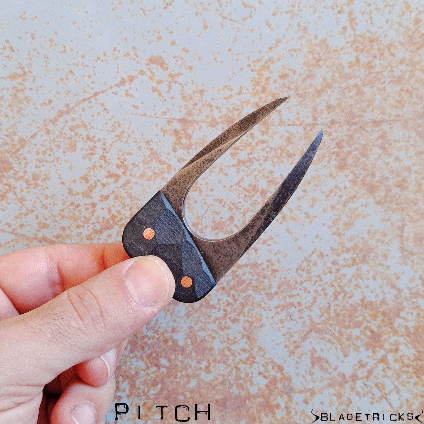 BLADETRICKS CUSTOM PITCH FORK, BLACK G10 & COPPER