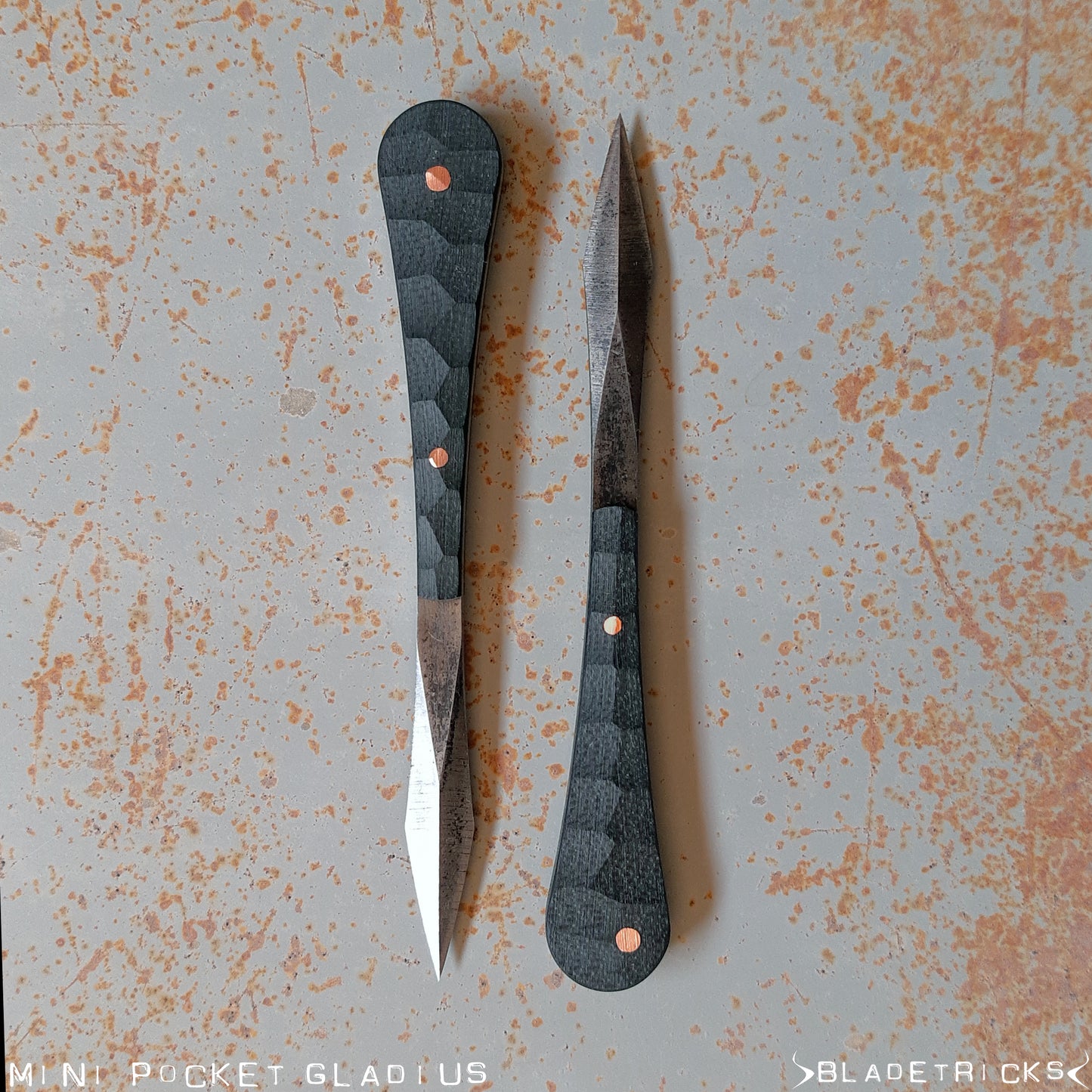 BLADETRICKS MINI POCKET GLADIUS