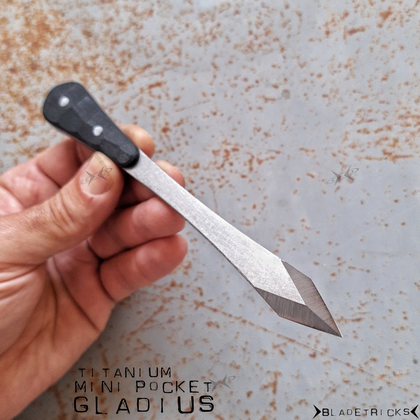 BLADETRICKS CUSTOM TITANIUM MINI POCKET GLADIUS, BLACK G10