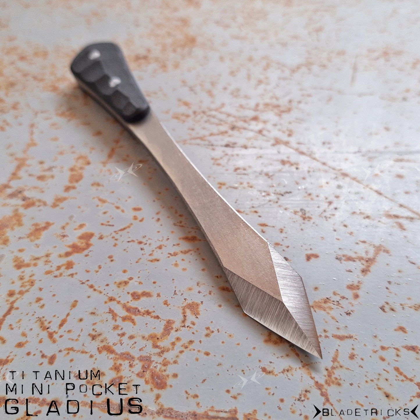 BLADETRICKS CUSTOM TITANIUM MINI POCKET GLADIUS, BLACK G10