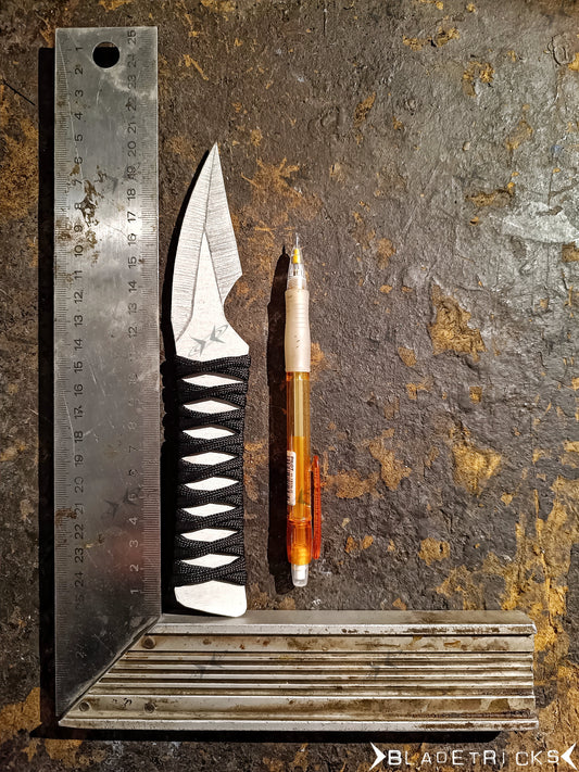 custom pikal knife design