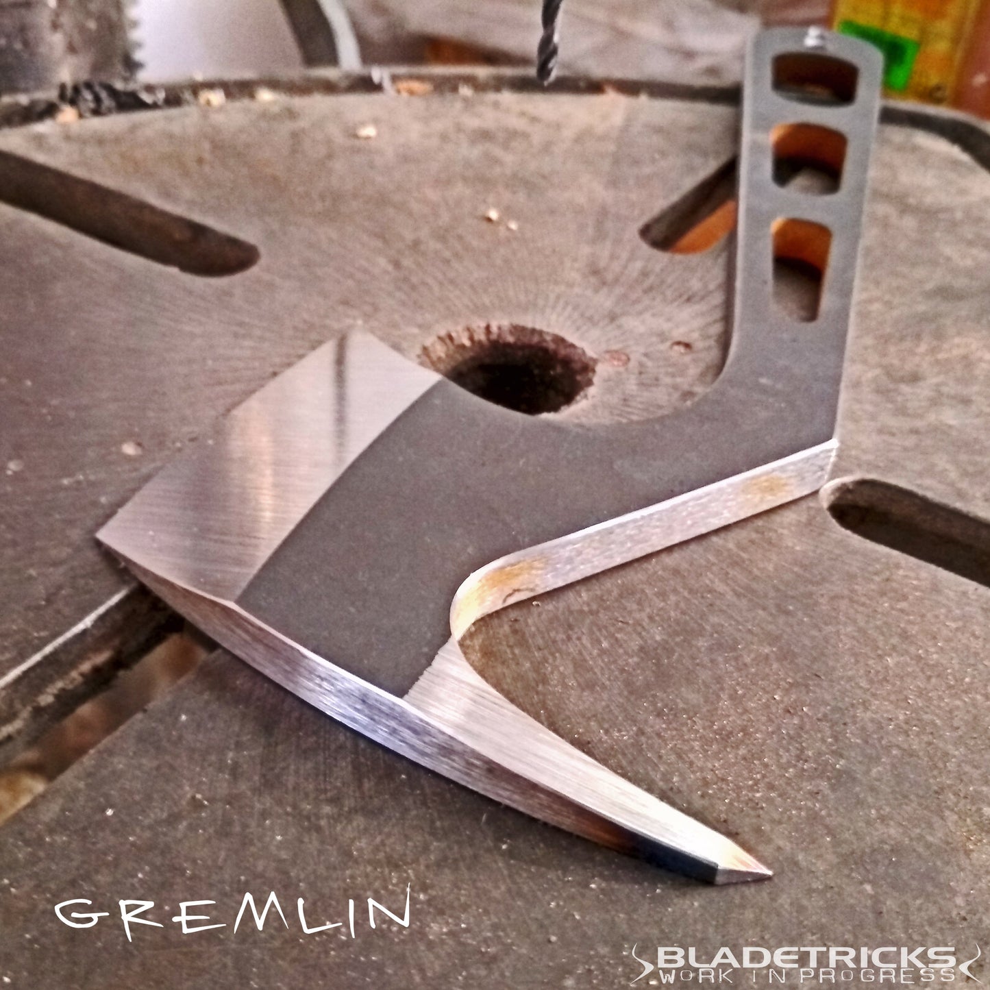 BLADETRICKS GREMLIN COMPACT HAWK, CORD WRAPPED
