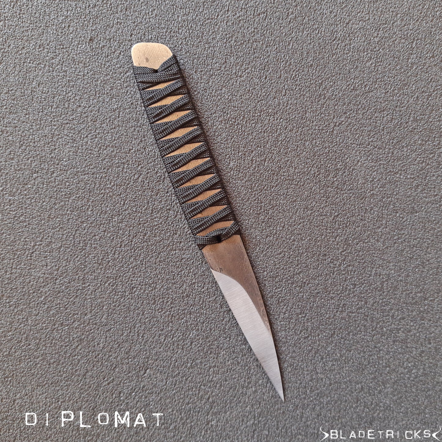 BLADETRICKS DIPLOMAT