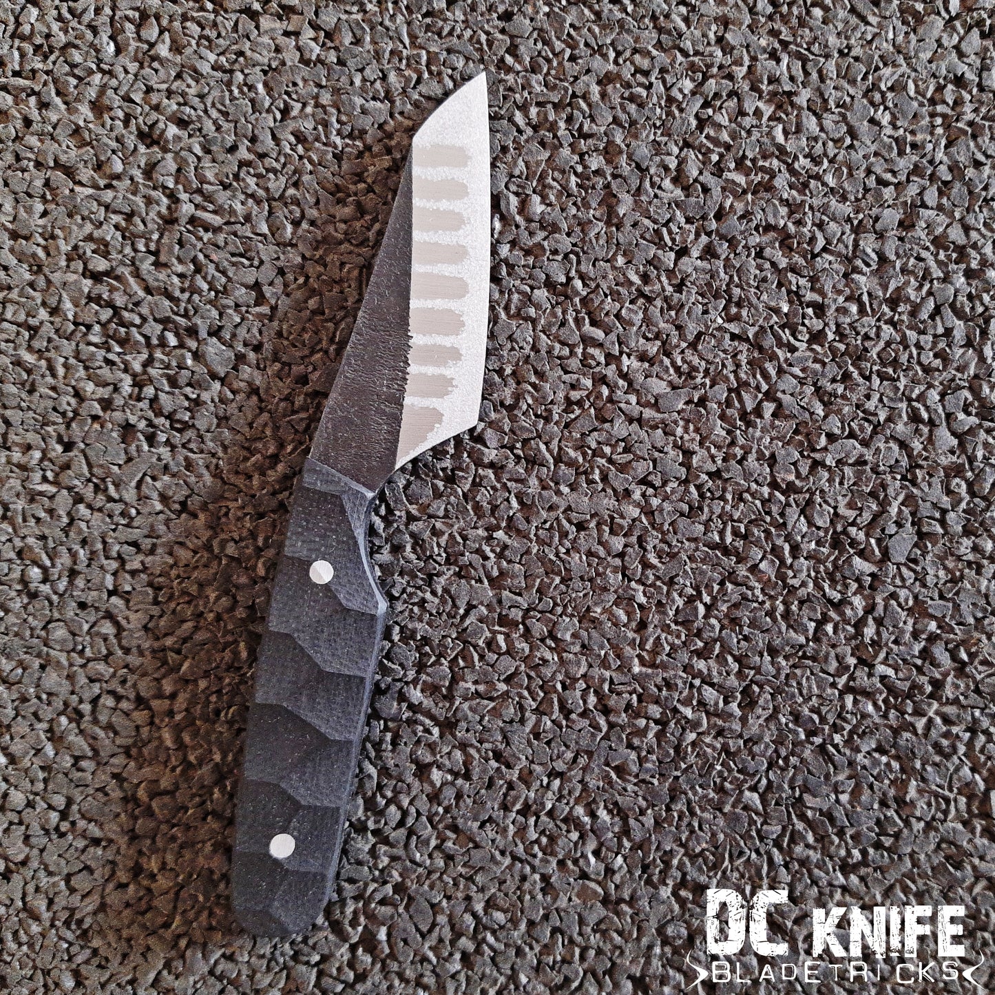 Custom edc knife carbidized edge