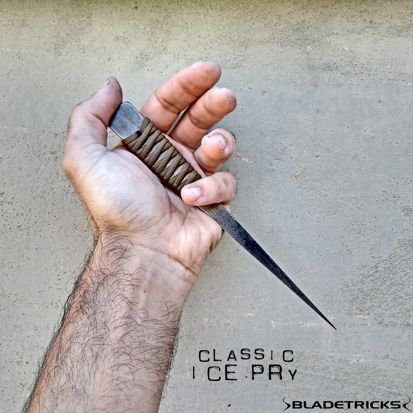 Bladetricks 550 paracord wrap Ice Pry EDC dagger urban kit