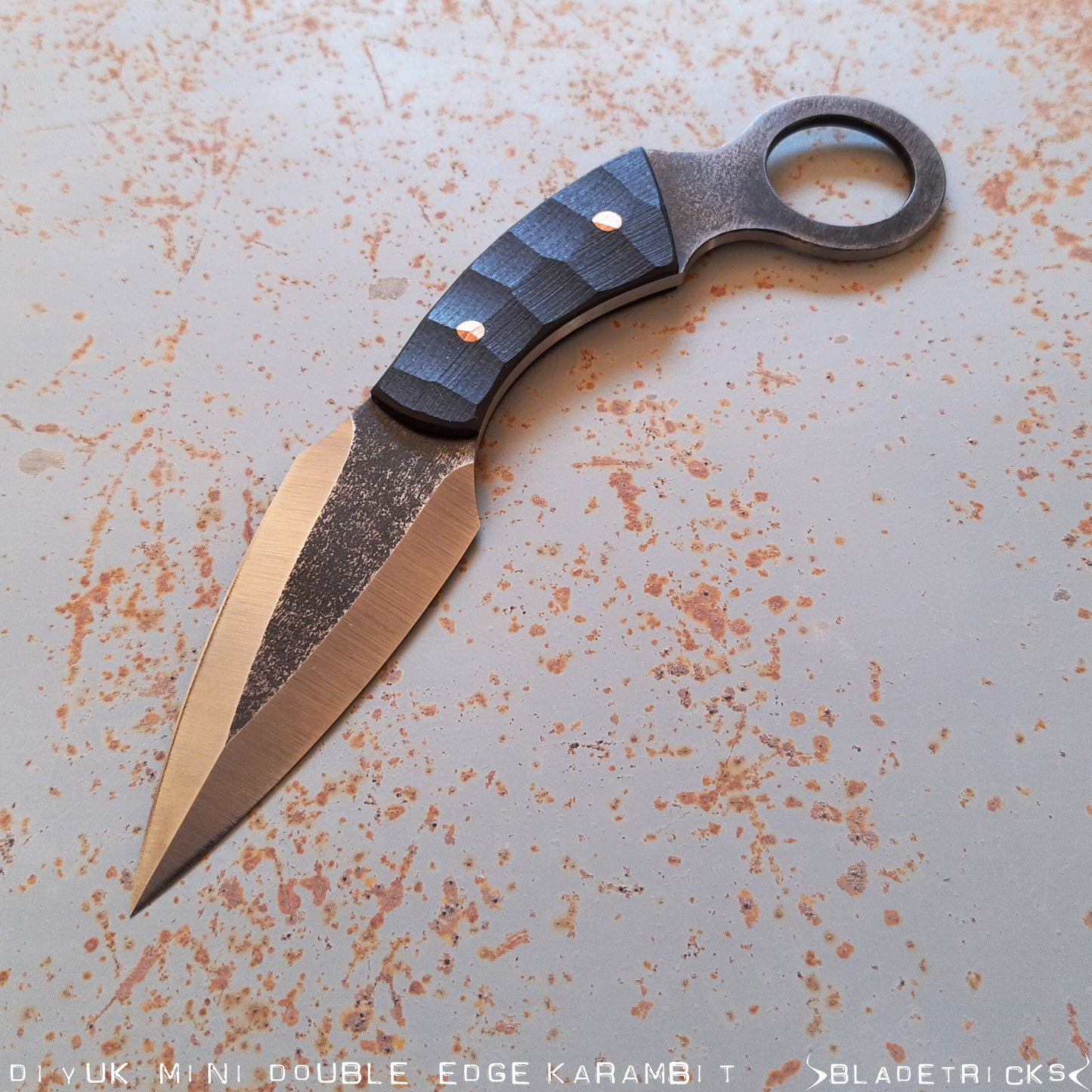 BLADETRICKS CUSTOM DIYUK MINI, BLACK G10 & COPPER