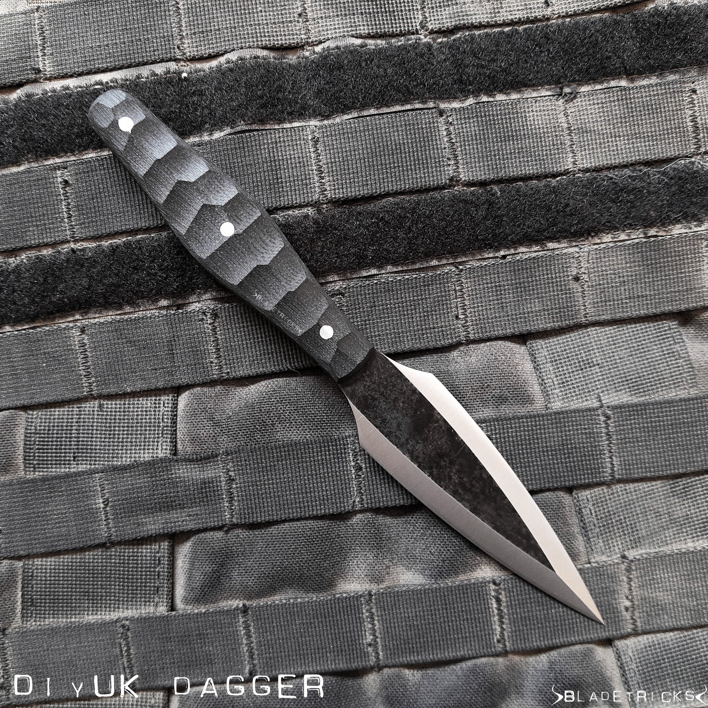 Custom fighting dagger