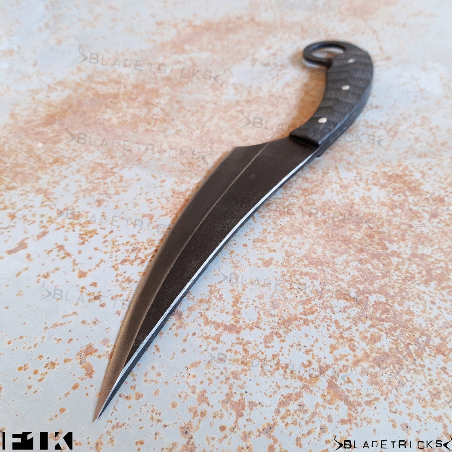 8670 steel tactical knife