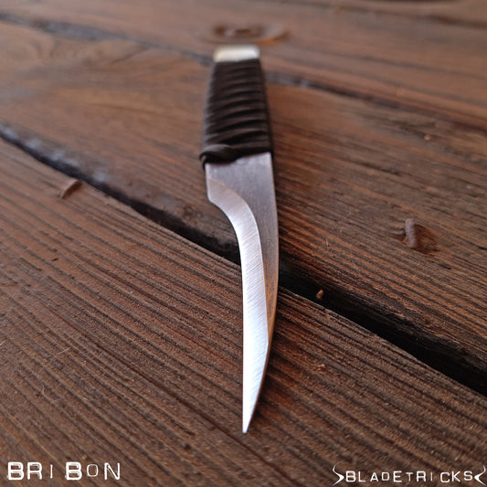 Custom handmade reverse grip knife